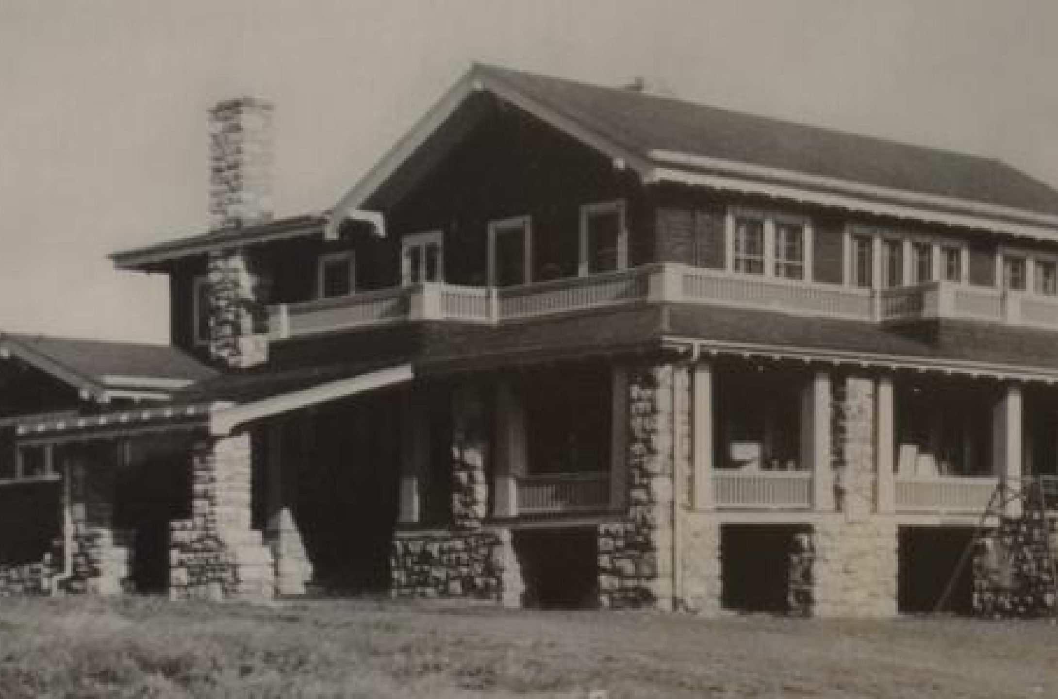 Old vintage black and white photo of Salina Country Club building